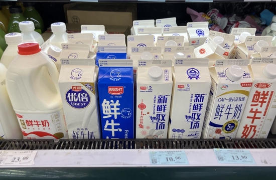 低温牛奶竞争激烈。（图片拍摄：赵晓娟）