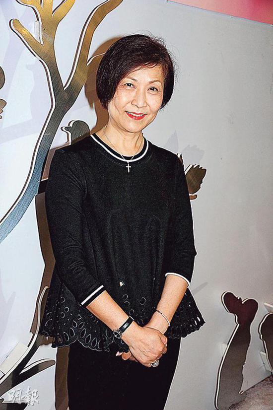 47岁曹众有意复出曾励珍让其专心做妈妈