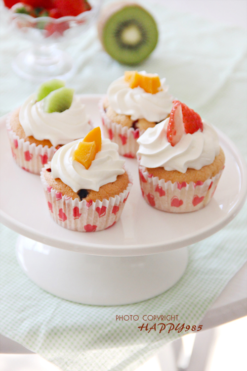 味美料足充满春意的蔓越莓水果小蛋糕(图)