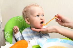 宝宝添加辅食后排便次数不正常怎么办？