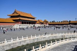  The Forbidden City: The minor team can quickly make reservations and check tickets during the May Day holiday