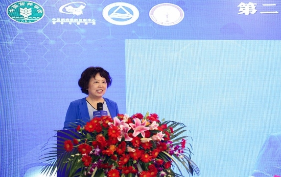 图2:中国营养学会杨月欣理事长致辞
