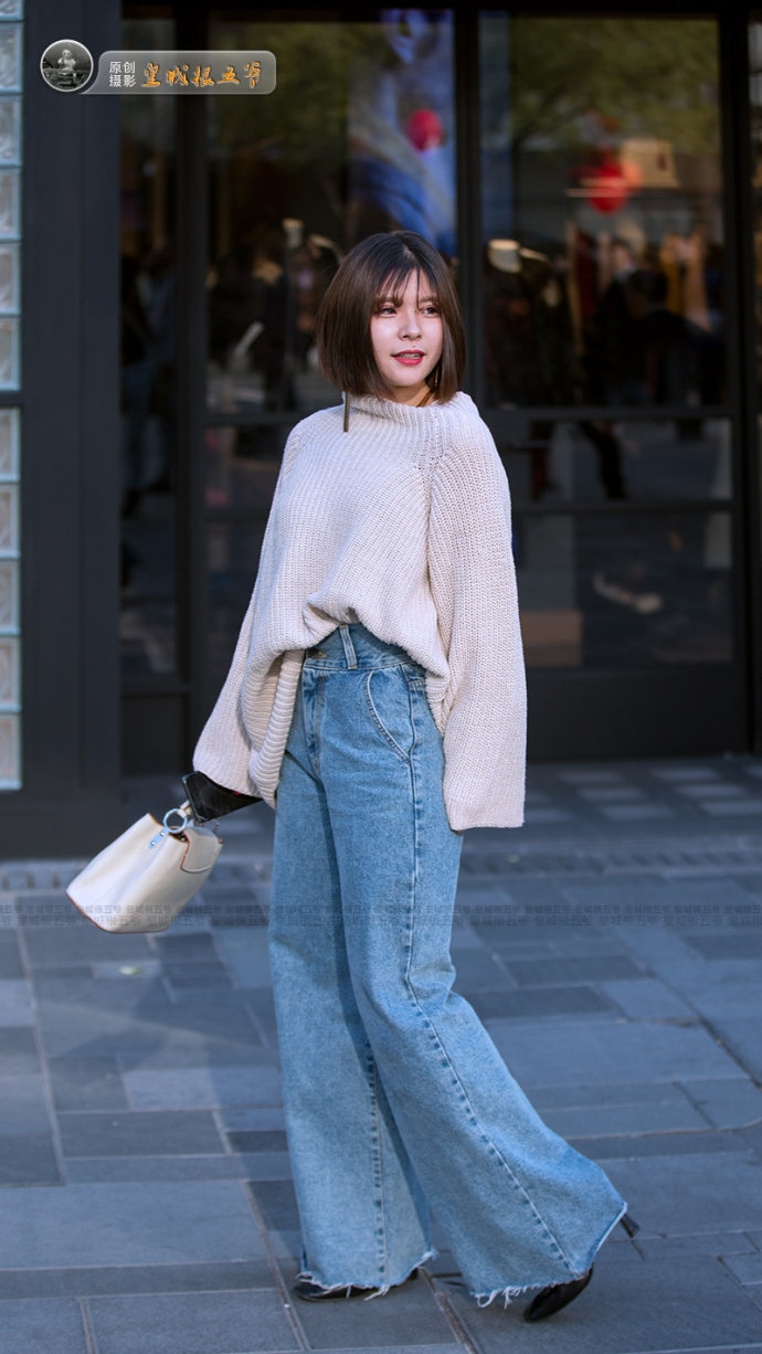 街拍:三里屯吸睛潮女