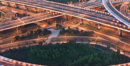 “建科股份业绩增长背后：应收账款占比高达112.76%，一半以上逾期！