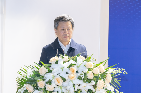 北京市委宣传部副部长,市新闻出版局局长王野霏致辞