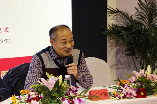 《中国新兴版画》是全面反映抗战时期中国版画成就_新浪读书_新浪网