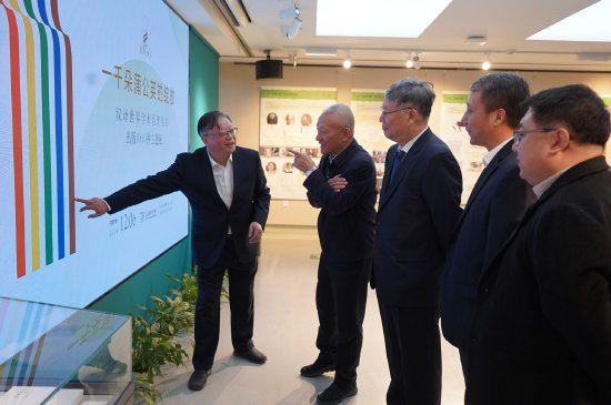 ���α��ι�չ��