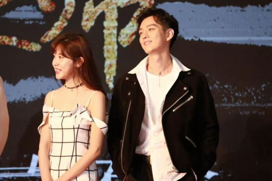 三种不同魅力的女生风范,竹马f4的出场也引爆全场:饰演慕流年的方逸伦