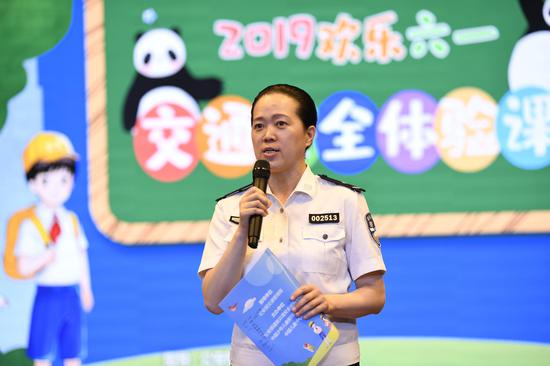 公安部交通管理局副巡视员张明总结