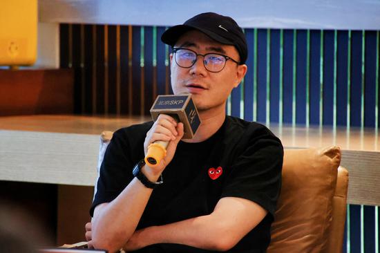 青年作家石一枫