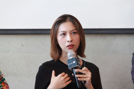 周婉京小说集《取出疯石》:"新人类"讲述城市边缘故事