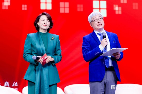 ���١��������