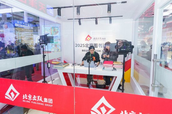 ��չ�ֳ�ֱ��