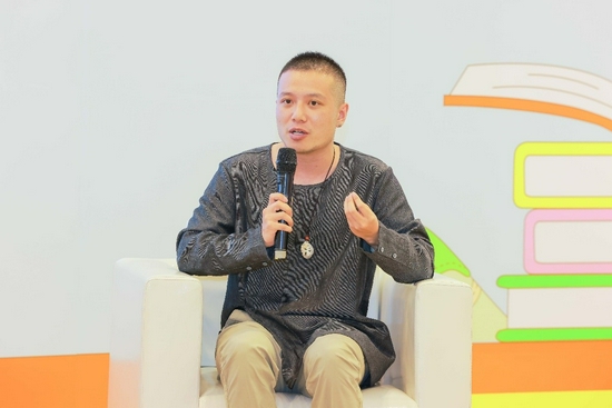 天津市作家协会文学院签约作家和戏曲专栏作家陈曦