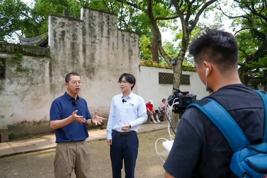  ���������Ĵ������������뽲��Ա����³Ѹ���