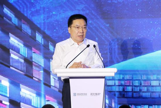 中国作家协会党组成员胡邦胜致辞