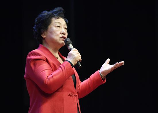 中国少年儿童新闻出版总社首席教育专家,知心姐姐卢勤老师在启动仪式