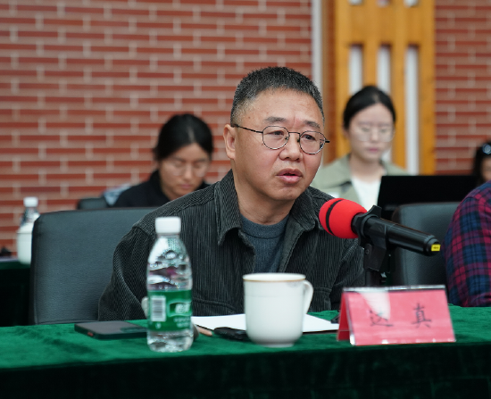中国图书评论学会会长郭义强表示,《家园》这部作品由四川和西藏共同