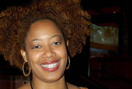 第75届雨果奖惜败,近日遭遇更是离奇,早上一条狗朝他扑过来,猛咬一口