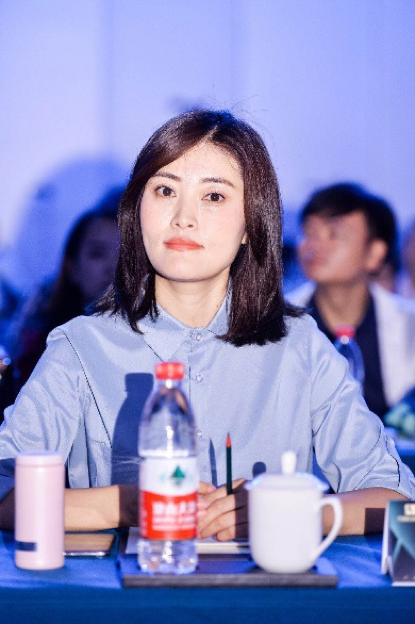 华语国际编剧节组委会秘书长/项目创始人/名赫集团副总裁 杨丽君