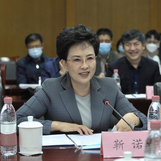 中国人民大学党委书记靳诺致辞