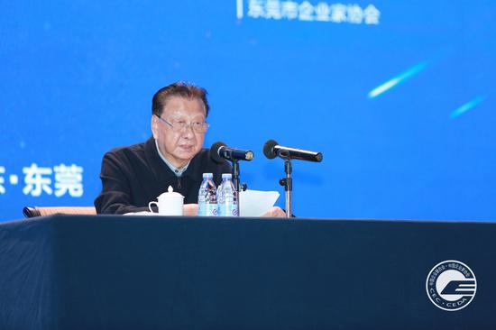 王忠禹：企业家既要创造更多财富 也要尽到保护劳动者权益等责任