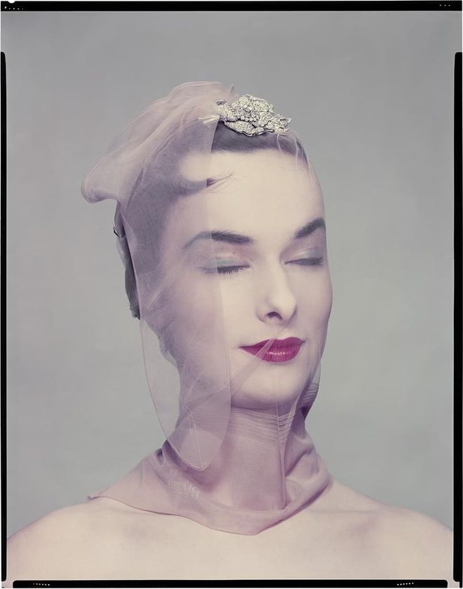 用达达主义改写时尚摄影史