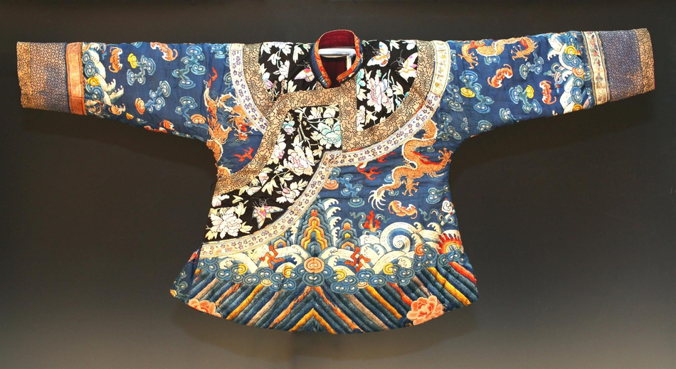 锦衣罗裙京城西域传统服装联合展