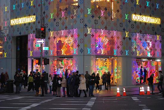 LV 纽约第五大道旗舰店，2008 年 11 月。摄影：Noel Y。 C。