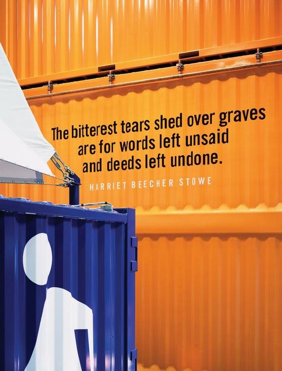 集装箱与帐篷打造的创意办公室