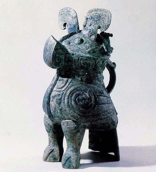 盘点周青铜器上的动物凶猛