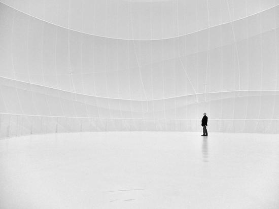 挑战极简构图:一组照片玩转黑白摄影