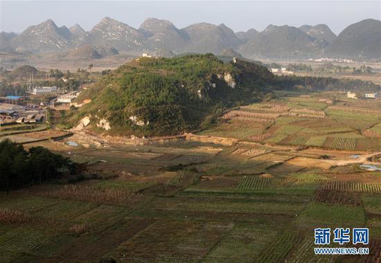 这是贵州贵安新区牛坡洞遗址2012年10月18日摄