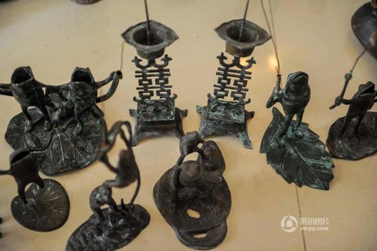 海口一老人成灯痴收藏数百盏古灯|古灯|海口|王福_新浪收藏_新浪网