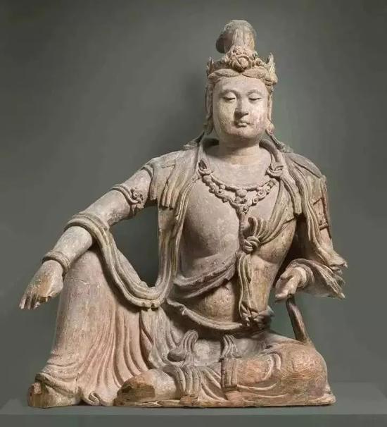 从服饰衣纹看不同时期木造像的特点|藏品|佛像|彩塑_新浪收藏_新浪网