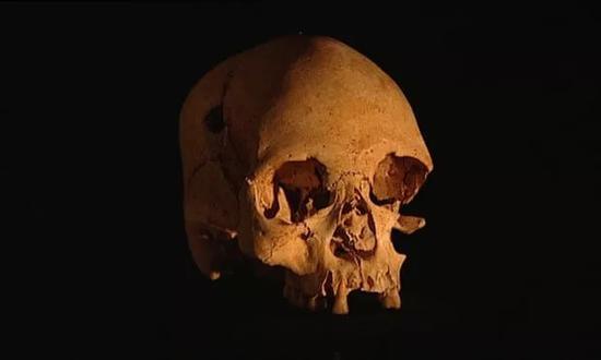 卢西亚,11500年的一具女性头骨,是在美洲大陆发现的最古老的头骨
