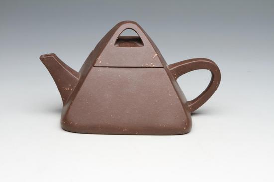 中国紫砂艺术年鉴20172018之潘春芳许成权