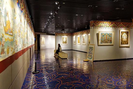 宝库艺术中心定期举办活动，图中为宝库《圣途》唐卡展，图片由宝库文化提供