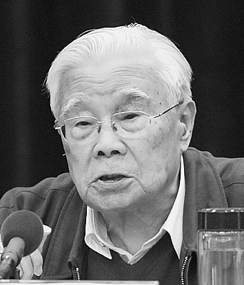 张世英作者:张世英(著名哲学家,北京大学哲学系教授,《中国文艺评论》