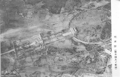 日军明信片拍摄的明孝陵“战壕”。