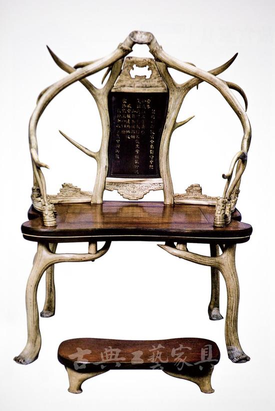 虞人惟许献三杀,匠氏因教制八叉.