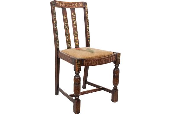 jk·罗琳的哈利·波特椅子拍得40万美元