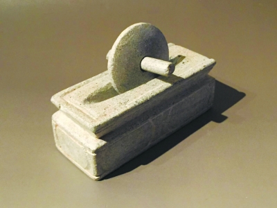 唐代孔雀石茶碾,煮茶器,茶壶,茶杯