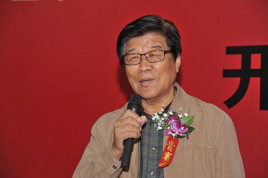 汽车工业总公司经理,北京市经委主任,中国地区开发促进会会长郑焕明