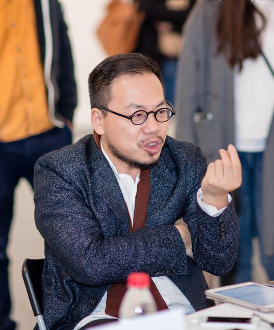 夏可君:哲学博士 中国人民大学教授 著名艺术批评家