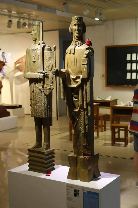 多维的力量广州美术学院雕塑系2017年毕业展开幕