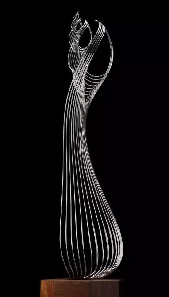 不锈钢钢丝玩出雕塑艺术