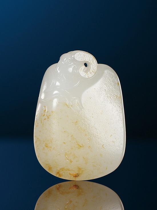 玲珑可珍的玉雕小挂件