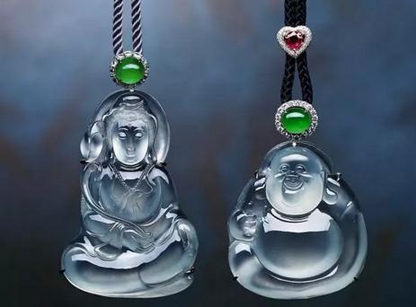 18K金镶翡翠佛、观音挂件一对

　　规格：6.0×4.2×1.3cm 50g 7.4×4.2×1.0cm 46g