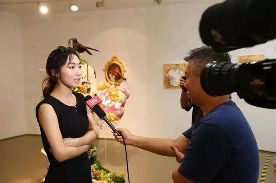 2016年度莱俪青年艺术奖获奖艺术家李琳琳接受媒体采访